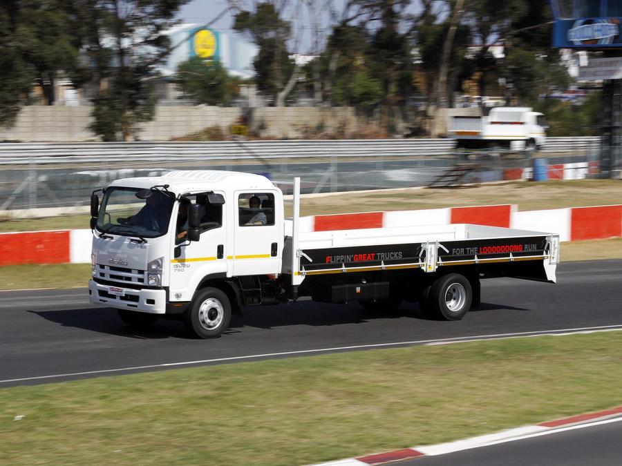  Isuzu FSR750 2009 года  (фото 2 из 11)